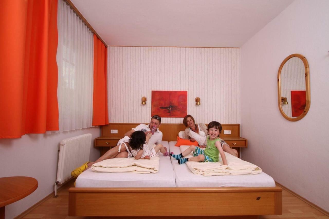 Pension Strohmer Rust Bagian luar foto